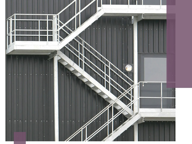 Изготовление и монтаж пожарных лестниц в Кирове быстро и надежно