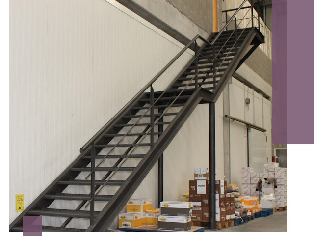 Лестницы для производства в Кирове — изготовление и монтаж