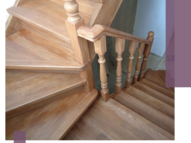 Дубовые лестницы под ключ в Кирове: изготовление и монтаж