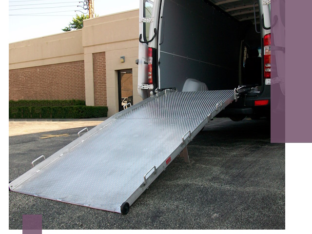 Мобильные пандусы в Кирове — производство, монтаж и аренда