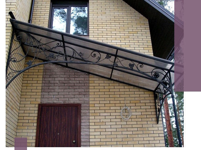 Односкатные козырьки из металла под ключ в Кирове